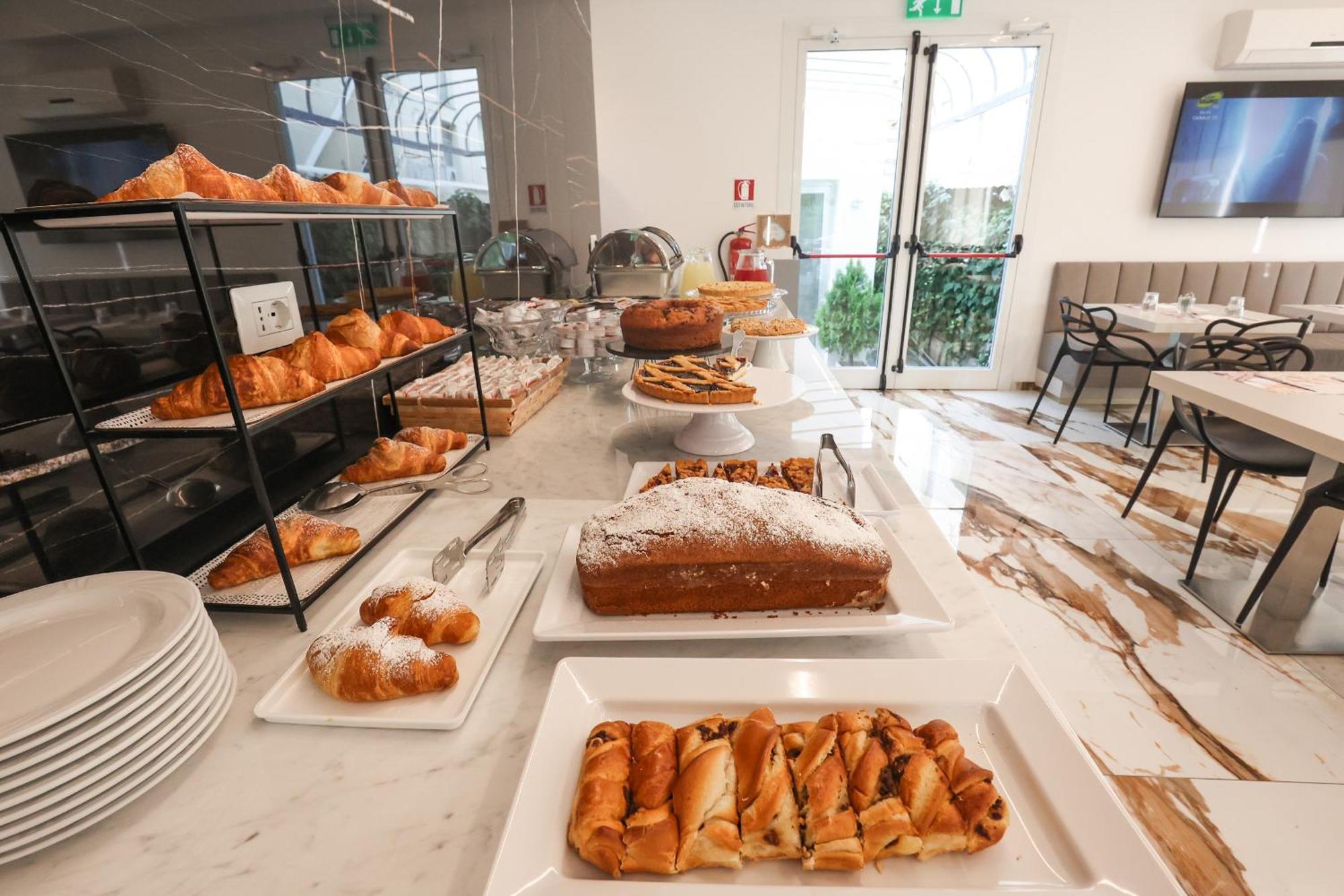 Hotel Cenisio Rimini Zewnętrze zdjęcie